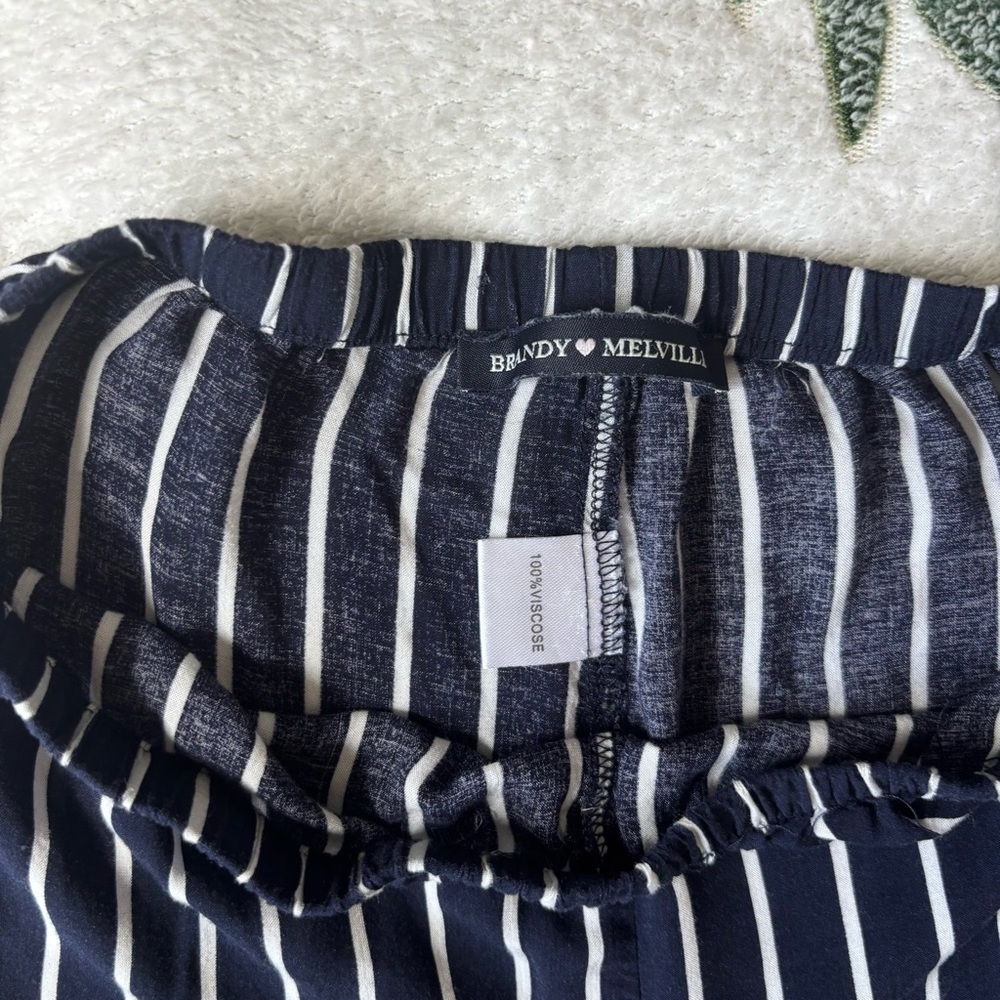 Brandy Melville Navy and White Striped Pants - Picture 4 of 4